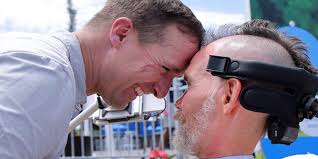 Drew Brees, Steve Gleason and their families catch up before Saints'  season-opener