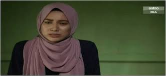 Sinopsis tuan anas mikael mengisahkan ayu maisarah yang mengantikan ibunya, cik su sebagai tukang satu insiden di mana ayu maisarah tersalah cuci tangga menyebabkan tuan anas mikael jatuh membuatkan ayu maisarah terpaksa menjadi tukang cuci kepada tuan anas mikael. Info Hiburan Tuan Anas Mikael 5 Hari Beraya Episod 5