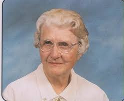 Lenora Welch's Instagram, Twitter & Facebook