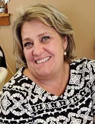 Elizabeth Winget's Instagram, Twitter & Facebook