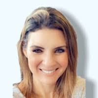 Shelly Ren's Instagram, Twitter & Facebook