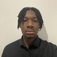 400+ profilů „Omari