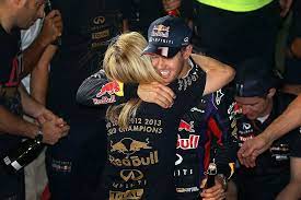Es war schon immer ein teures hobby, aber zuletzt hat es eine wilde entwicklung. So Ist Vettel Privat Freundin Kinder Und Eltern