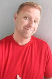 ▶️Nom.Elliot Christopher ▶️Age...38ans ▶️Nationality...Mexique 🇲🇽  ▶️v...Miami/Florida ▶️ ..(01)enfant ▶️Marital status...célibataires  ▶️Financièrement...Stable ▶️Religion...Chrétiens ▶️ international  language.. Français... A la ...