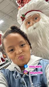 Feliz noche🙏🏻🎄🇩🇴🇺🇸🌸🩷🦄🎉🎅🎄😘🍀🥇 #navidad #santa #fyp  #ocurrencias #gracias #hola