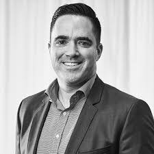 Yolanda Renner's Instagram, Twitter & Facebook