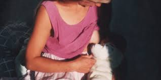 Zum einen ist der prolaktinspiegel der mutter höher, denn nächtliches stillen wird zum einen gefördert, aber auch der hautkontakt bzw. Babys Nachts Futtern Kinder Verstehen De