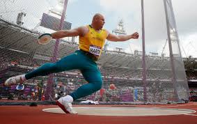 The vertical lift and horizontal drag, as well as the type discus thrown, are factors in the distance thrown in the discus. Discus Throwing Sports Sneaky Ninjaa Steem Goldvoice Club