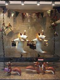 Coach Qvb Sydney Store Window Displays Window Display Display Design