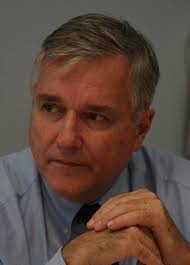 James Turk: "El oro no está subiendo, son las monedas las que se hunden"