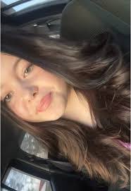 Danielle Hunsucker's Instagram, Twitter & Facebook