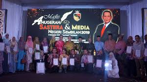 Jabatan pelajaran negeri sembilan 20 sulit 3765/1 peperiksaan percubaan setara sijil pelajaran malaysia 2014 3765/1 information and communication technology kertas 1 jabatan pelajaran negeri sembilan. Rtm Ungguli Anugerah Sastera Dan Media Negeri Sembilan 2019
