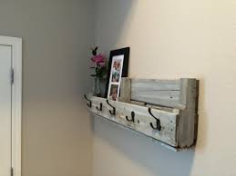 Tables basses gigognes pieds colorés. Etagere En Palette 24 Creations Originales Pour Votre Maison