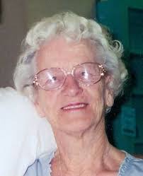 Mary Mott's Instagram, Twitter & Facebook