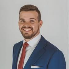 Star Rating and Reviews for Caleb Holloway