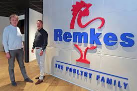 Niet uit het provinciaal bestuur en ook niet van burgemeesters die dit zo. Fotoserie Remkes Maakt Grote Stappen In Vleesverwaarding Pluimveeweb Nl Nieuws Voor Pluimveehouders