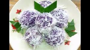 Klepon salah satu jajanan khas indonesia dengan bentuk bulat kecil. Resep Klepon