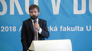 #11919, insolvence, exekuce a insolvence26.11.2020. Dluznici S Velmi Nizkymi Prijmy By Se Mohli Dockat Oddluzeni Bez Toho Aby Museli Uhradit Cast Dluhu Jde O Moralni Hazard Varuji Veritele Hospodarske Noviny Ihned Cz