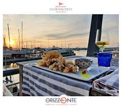 Offering a model range between 14 and 27 in length, the center console boats constructed under nautico by seagull are suited for offshore fishing. Ristorante Club Nautico Rimini Restaurant Bewertungen Telefonnummer Fotos Tripadvisor