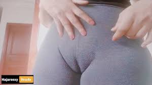 حويني احبيبة فوق سروال بغيتك تحيبو فوق طبوني كنموووت على زب 🔥طبوني شاعل  عليه