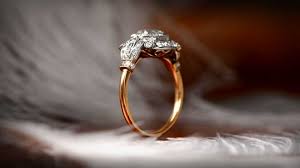 360° hd video of every diamond & ring. Art Nouveau Vs Art Deco Estate Diamond Jewelry