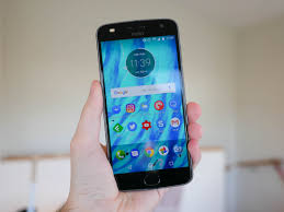 Motorola Moto Z2 Play Review