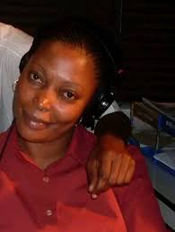 Miaka ya 2000+ kupitia kipindi bora kilichopendwa haswa na kufatiliwa hapa  nchini (SHOWTIME) ya Radio Free Africa 'RFA' ilikuepo sauti tam yenye swaga  na utulivu ya mdada anayeitwa GLORY ROBINSON a.k.a MTOTO