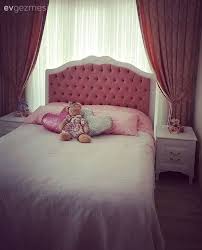 Pastellerin Hakimiyetinde Zarif Bir Ev Ev Gezmesi Mobilya Fon Perdeler Ev Dekoru