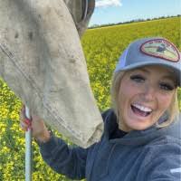 10+ "Kyra Sinclair" profiles