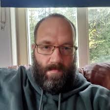 So there are 4 kinds of builders in palworld. 1. People who know what  they're doing. 2. People who think they know what they're doing. 3. People  that suck at building. Then