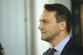Radosław sikorski, były minister spraw zagranicznych, w zdecydowany sposób wypowiedział się na twitterze wobec krystyny pawłowicz, sędzi trybunału konstytucyjnego. Ostra Reakcja Radoslawa Sikorskiego Oni Sa Pier Nieci Gazeta Pomorska