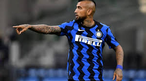 Born 22 may 1987) is a chilean professional footballer who plays as a midfielder for serie a club inter milan and the chile national team.his displays during his time at juventus led him to be nicknamed il guerriero (the warrior), rey arturo (king arthur) and la piranha by the italian press due to. Inter Midfielder Arturo Vidal In Trouble After Breaking Covid 19 Rules In Chile Italian Media Report