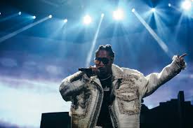 A sutileza da diferenciação está na fluidez da. Review Future And Migos Onstage With Their Hits On Shuffle The New York Times