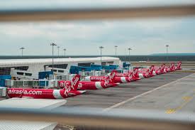 Sekarang ada cara yang lagi senang kalau nak buat pembetulan nama pada tiket penerbangan air asia. Airasia Kenakan Caj Sehingga Rm 30 Jika Mendaftar Masuk Penerbangan Di Kaunter Soyacincau Com