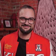 Pete Champion's Instagram, Twitter & Facebook