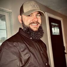 Derrick Teague (@beardedweldor_760)