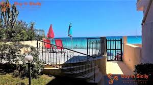 Villa Con Accesso Diretto Al Mare Di Fontane Bianche Annunci Siracusa Villa Case In Vendita Accesso