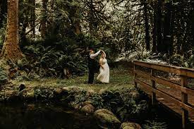 Taylor And Nolan Had Their Intimate Forest Wedding At Shangri La On The Green In Enumclaw Wa This Forest Wedding Tacoma Wedding Intimate Wedding Photographer
