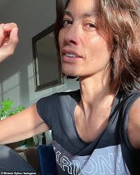 With a weekend of quality time to look forward to melanie clearly had a spring in her step. Melanie Sykes Celebrates Three Years Of Sobriety After Revealing That She Was More Present Than Ever Fr24 News English