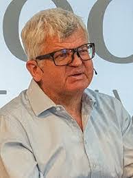 Charles Cabuhat's Instagram, Twitter & Facebook