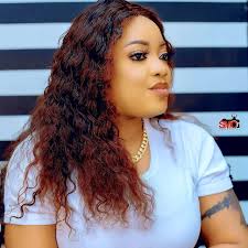 You definitely do not need to break a bank to look good or own a wig 😉.  @wig.baloo is out to help you with beautiful wigs that costs less.