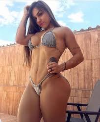 Resultado de imagem para novinha da favela"