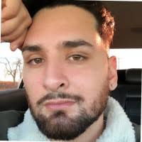 70+ perfiles de «Omar Razo»