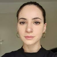 Leea Sinayoko's Instagram, Twitter & Facebook