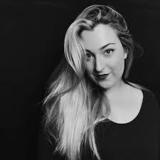 Odalys Mendez's Instagram, Twitter & Facebook