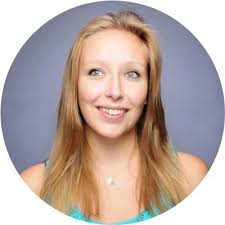 After more than three years at the Financial Times, working as part of a  world-class Communications team, today I'm steering my ship in a new  direction 🚢 It's my first day at