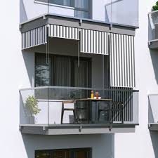 Das blinos rollo wird einfach mit der patentierten klemmvorrichtung auf den fensterrahmen montiert. Jarolift Aussenrollo Balkon Senkrechtmarkise 140 X 240cm Grau Weiss Sonnenschutz Balkon Senkrechtmarkise Wohnung Mit Balkon Einrichten