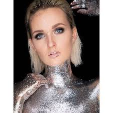 Chloe Travis (@yo_its_chlo)