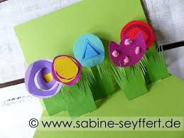 Bastelidee Geburtstagskarte Mit Bunten Blumen Geschenke Basteln Diy Geschenke Basteln Basteln Fruhling Kinder