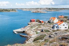 It's also home to a large number of nesting birds, including guillemots and cormorants, but its main attraction is the colony of up to 1500 seals that live on its southeastern point. 10 Best Islands To Visit In West Sweden Ordinary Traveler